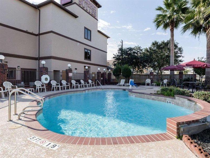 Comfort Suites Lake Jackson Clute Ngoại thất bức ảnh