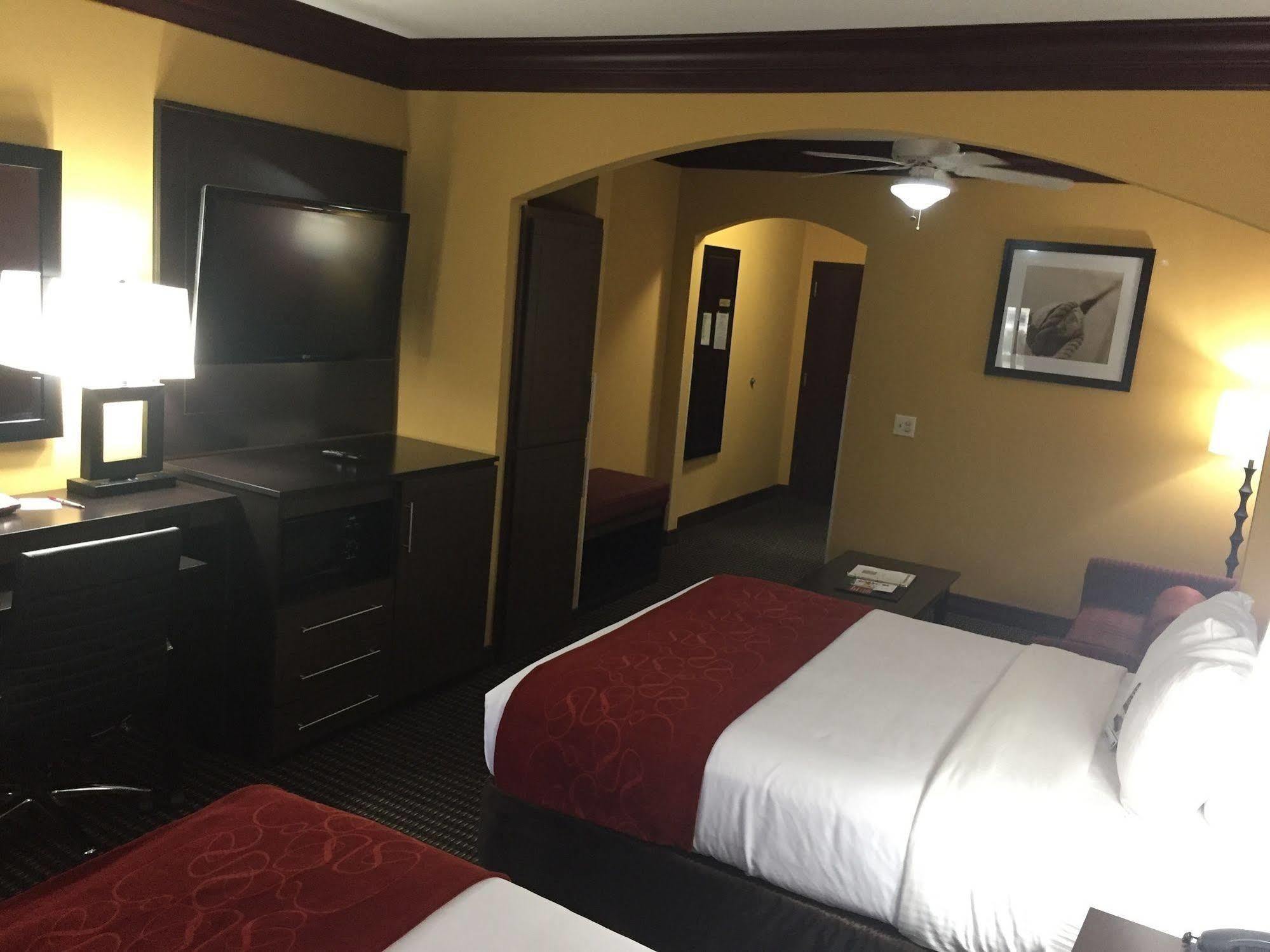 Comfort Suites Lake Jackson Clute Ngoại thất bức ảnh