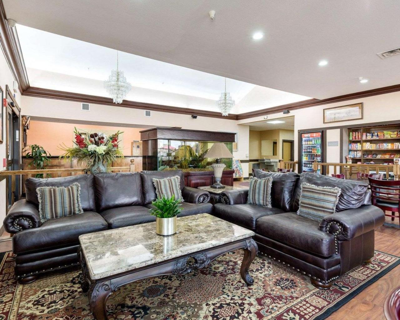 Comfort Suites Lake Jackson Clute Ngoại thất bức ảnh